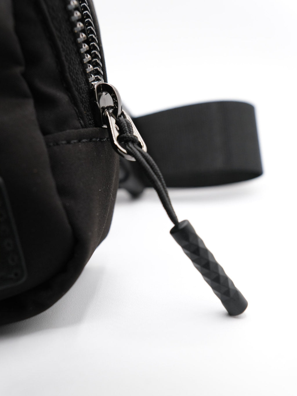 Essential Belt Bag