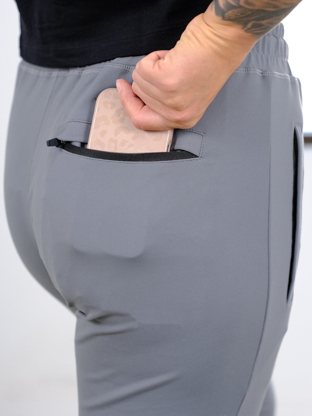 Women's Strike Joggers